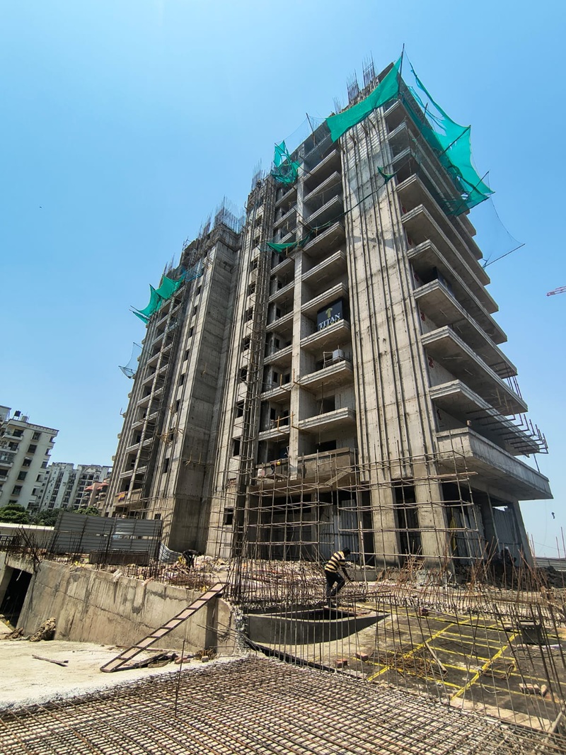 Omaxe New Chandigarh Pool Deck